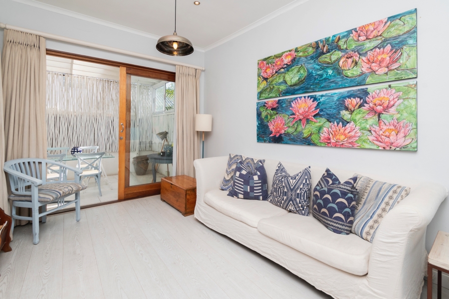 To Let 2 Bedroom Property for Rent in Green Point Western Cape